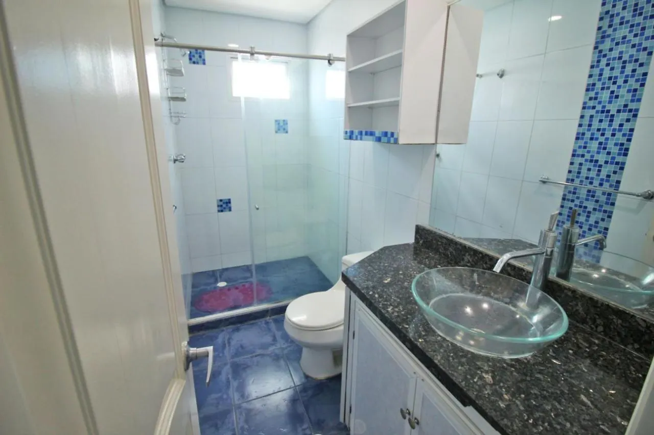 Apartamento De 3 Habitaciones, 1103 Cartagena Colombia